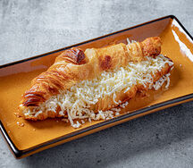 Круассан с сыром