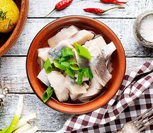 Сельдь по-старорусски с луком