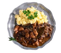 Бефстроганов по-русски с картофелем