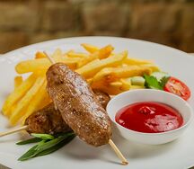 Люля из курицы и картофель фри
