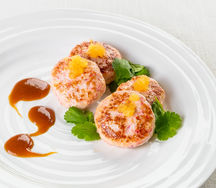 Крабовые котлетки с соусом Мисо