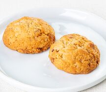 Печенье с миндалем и изюмом