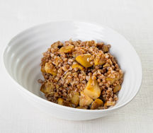 Гречка с белыми грибами и луком