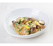 Цыпленок херес с белыми грибами