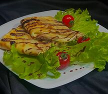 Блины с ветчиной и яйцом
