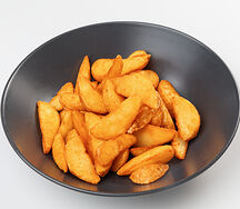 Картофель дольками 