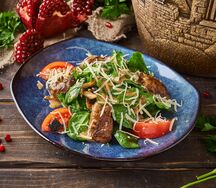 Теплый салат с куриной печенью