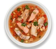 Уха по-царски с семгой и треской.