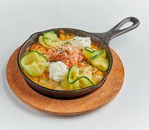 Mac & Cheese с тартаром из лосося