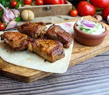 Шашлык на кеци из cвинoй шейки