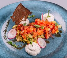 Тартар с лососем