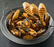 Мидии в соусе том ям