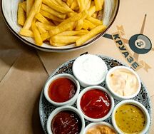 Сет картофель фри с соусами