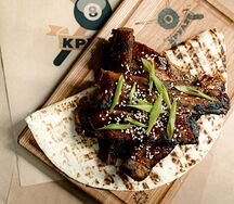 Томленые свиные ребра