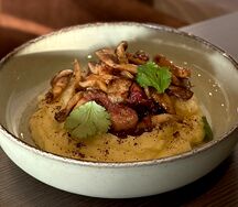 Говяжья грудинка с вешенками и картофельным пюре