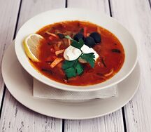 Солянка сборная мясная