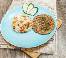 Котлеты из цыпленка с гарниром 