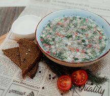Окрошка на белом деревенском квасе с хреном и горчицей