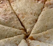 Пицца сырная