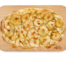 Большая пинца с грушей и горгонзолой (без глютена)