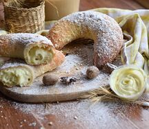 Рогалик с кремом