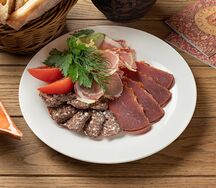 Армянская мясная тарелка