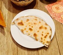 Ламаджо из говядины с сыром