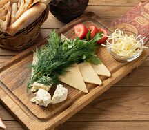 Армянская сырная тарелка