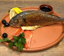 Дорадо, запеченное в тоне