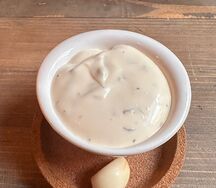 Сметана чесночная