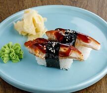 Суши с угрем