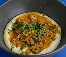 Бефстроганов с белыми грибами