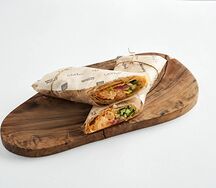 Шаверма с креветками том ям в лаваше