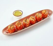 Запечённый ролл с гребешком и лососем