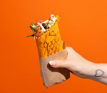 С курицей и омлетом