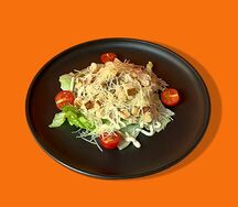 Салат Цезарь с курицей