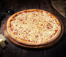 Пицца Маргарита на тонком тесте малая