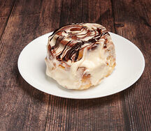 Синабон с яблоком и корицей