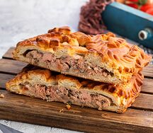 Пирог Тверской Накрёпок с красной рыбой и сливочным сыром