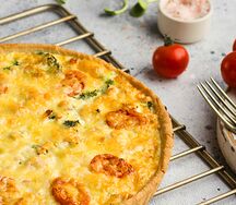 Норвежский киш с красной рыбой и брокколи