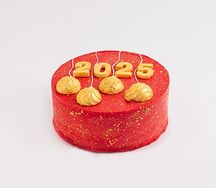 Торт Красный бархат в декоре