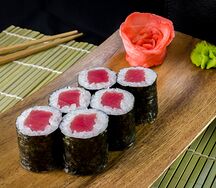 Маки с тунцом