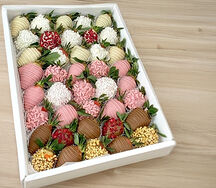 Клубника в шоколаде в наборе Валанс