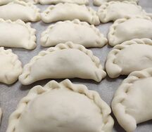 Вареники с вишней замороженные