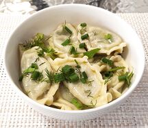 Вареники с творогом и клубникой