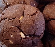 Шоколадное печенье с фундуком