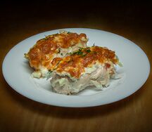 Рулетики куриные с ветчиной и сыром