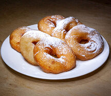 40 пышек с сахарной пудрой