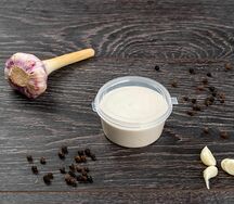 Фирменный чесночный соус