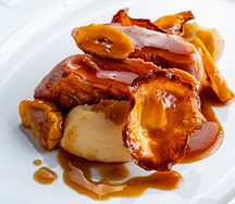 Утиная грудка с кремом из сельдерея и груши